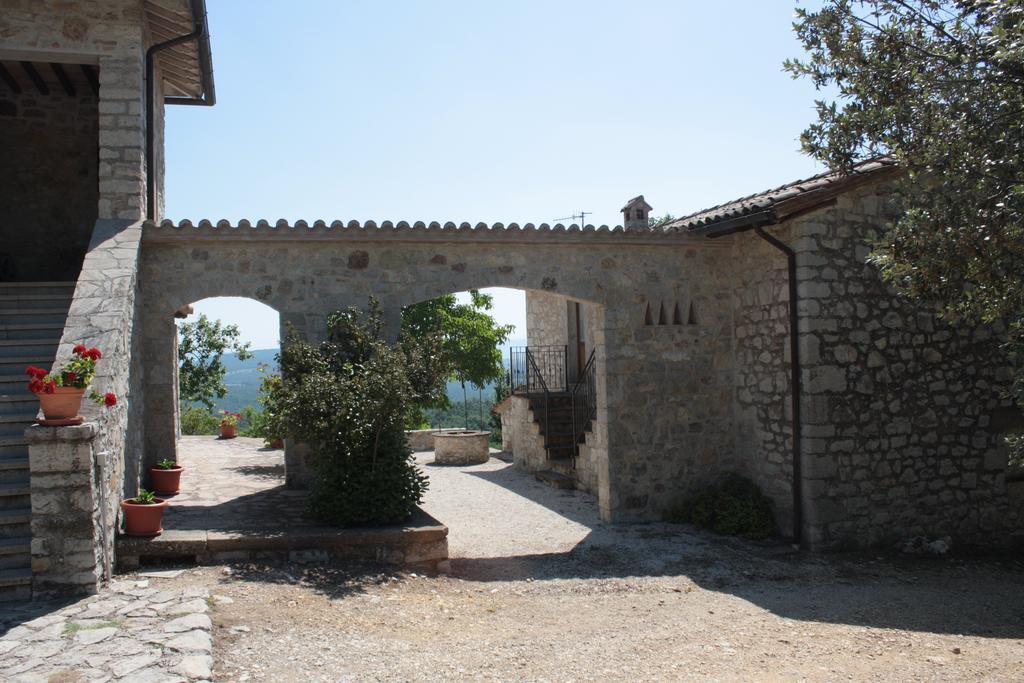 הוילה Il Vallone Di Melezzole מראה חיצוני תמונה